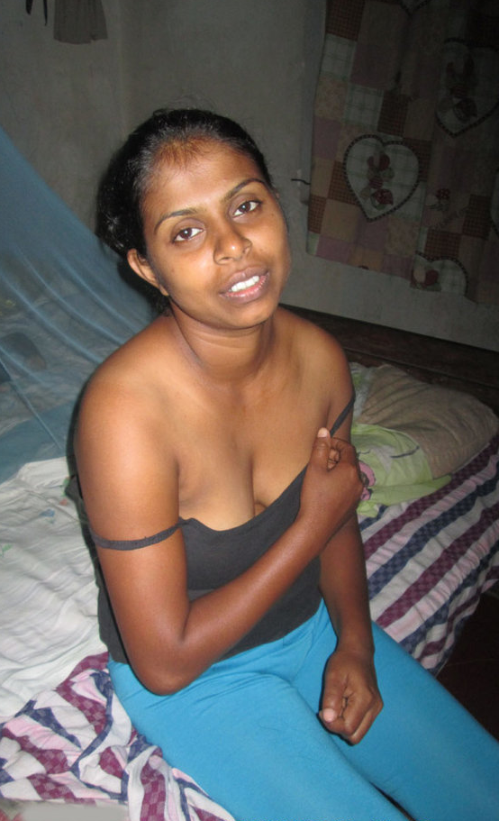 Dark Tamil girl blowjob pics for Tamil sex lovers 4