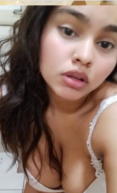 Deep cleavage in bra and topless by beautiful Indian GF 3