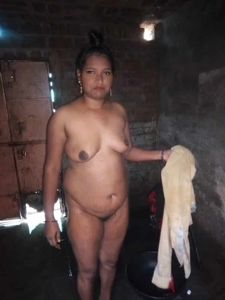 Dehati Bhabhi nude pics collection online 4