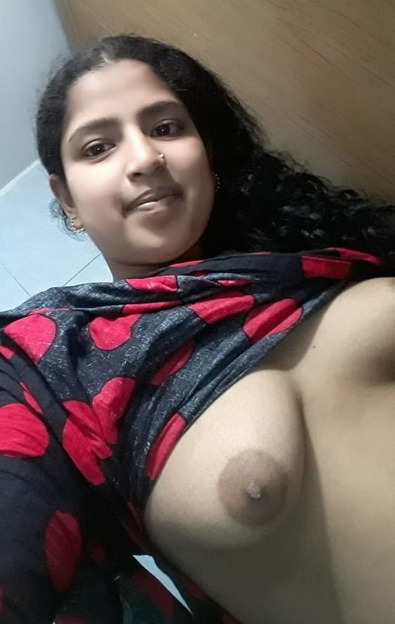 Dehati Bhabhi nude pics 1