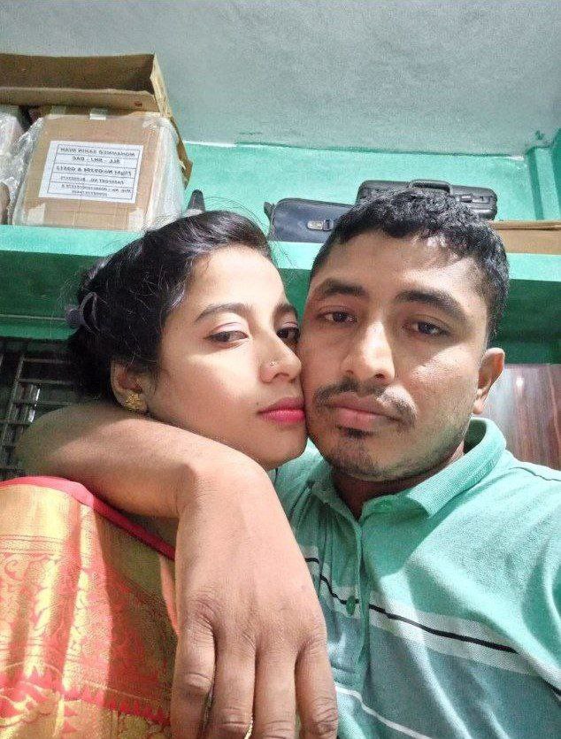 Dehati couple romancing and wife going nude 4