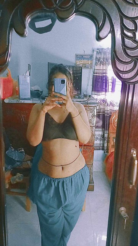 Desi beauty stripping bra and topless boobs show 3