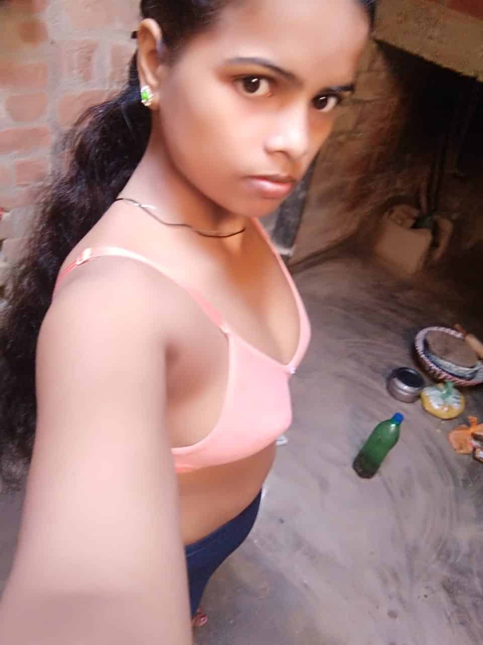 Desi best boobs photos of a sexy Desi wife 3