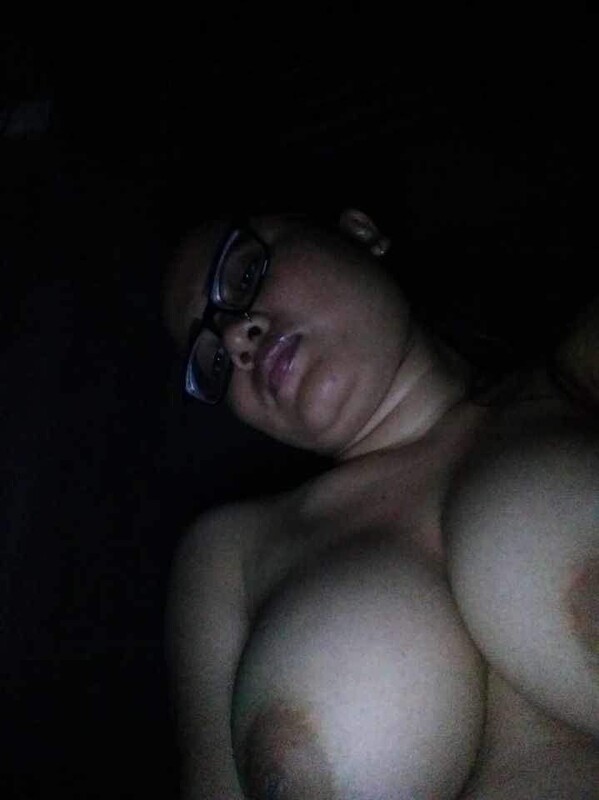Desi bhabhi jungle pussy and nude seductive 3