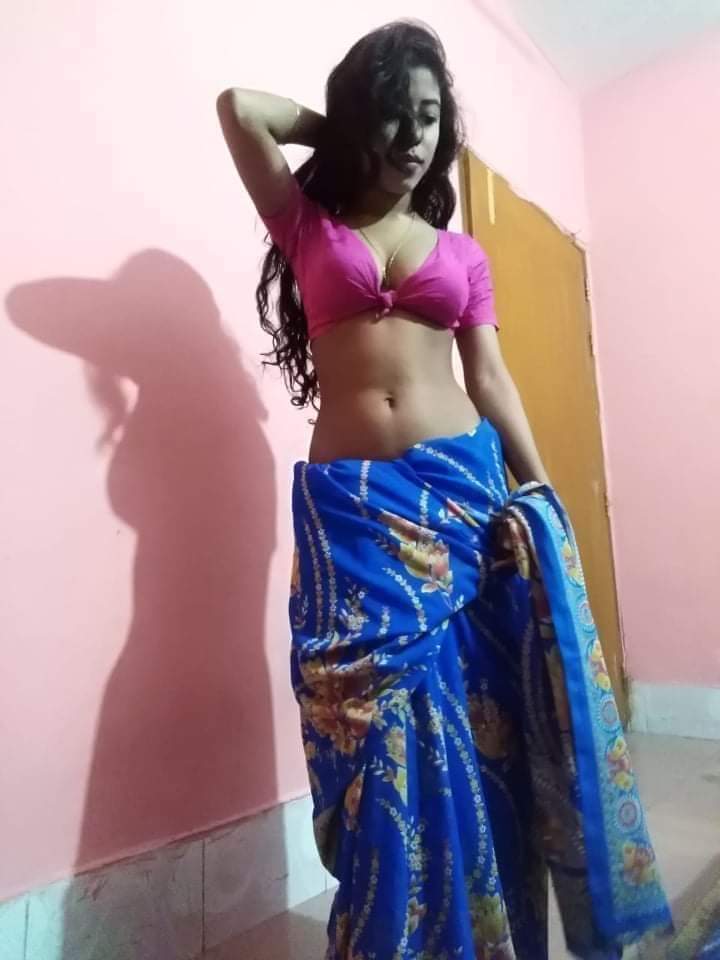 Desi Bhabhi sexy pics to make your day 3