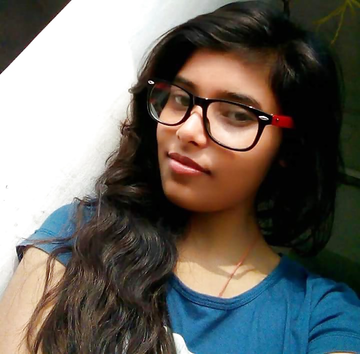 Desi booby college girl pics released online 10