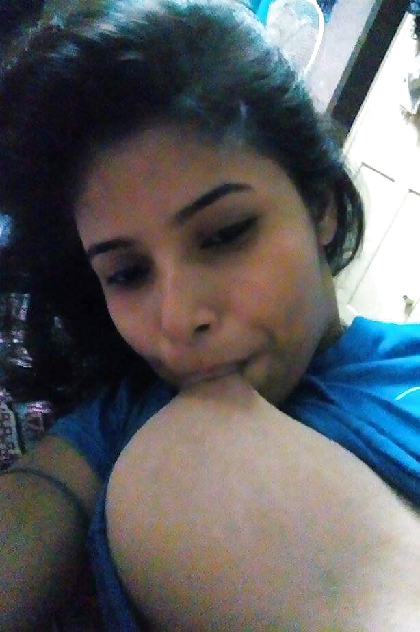 Desi booby college girl pics released online 3