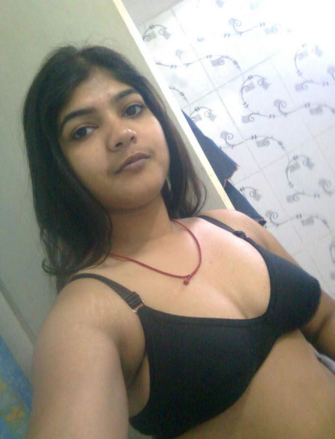 Desi busty girl sex pics to leak your cum 1