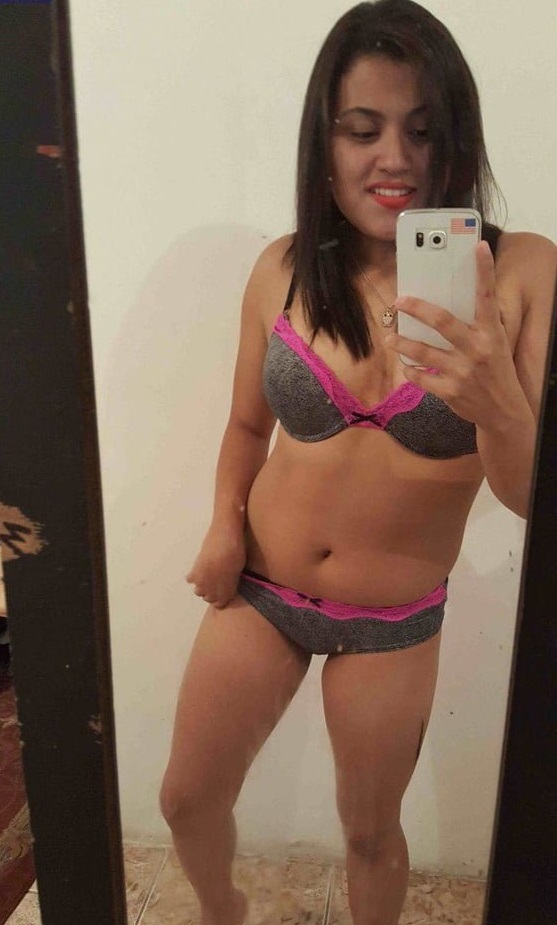 Desi chubby girl leaked nudes 6