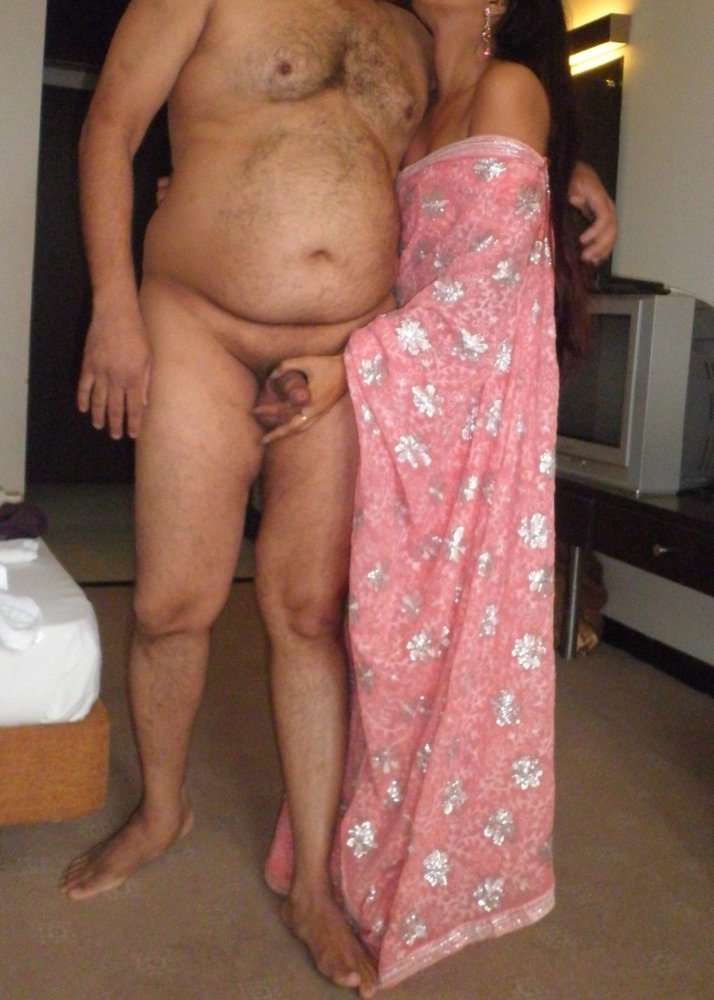 Desi couple naughty bedroom pics 2