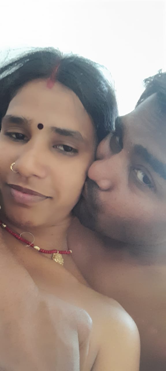 Desi couple nude sex pics 2