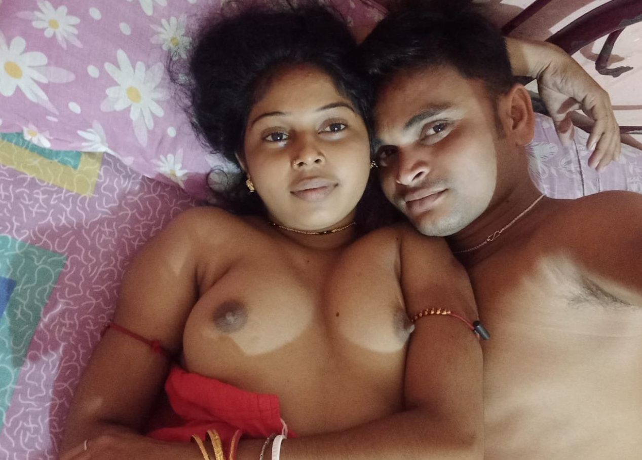 Desi couple topless foreplay homemade photos 5