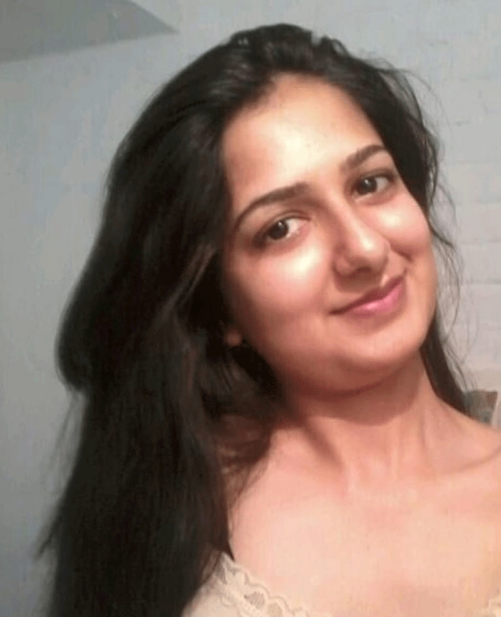 Desi cute babe exposed nude photos online 3