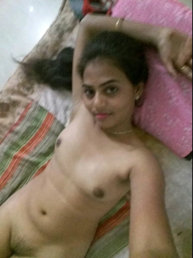 Desi Dehati wife nude pics 1