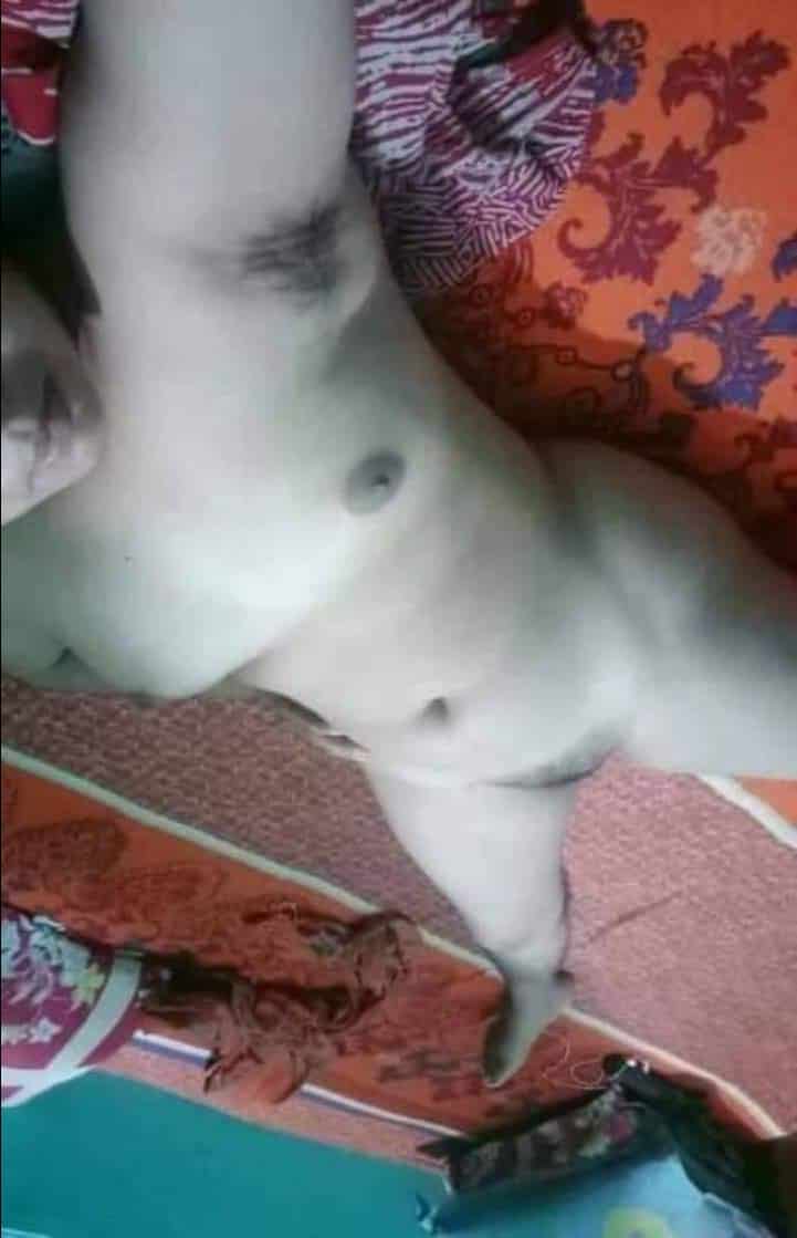 Desi GF nude photos exposed on the net by her lover 6