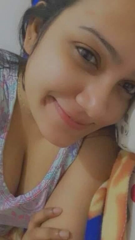Desi girl naked photos shared online by lover 1