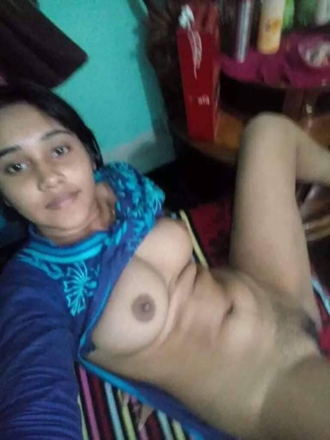 Desi girl naked pics for your sexual arousal 2