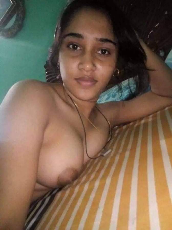 Desi girl naked pics for your sexual arousal 6