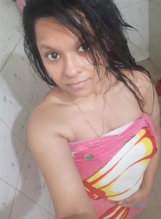Desi girl nude bathing and big boobs flaunt 2