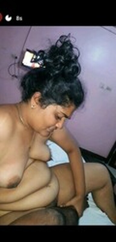 Desi girl nude blowjob and sex photos with lover 7