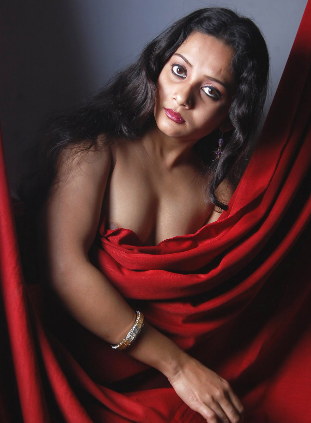 Desi Girl Nude Photography inside studio 2