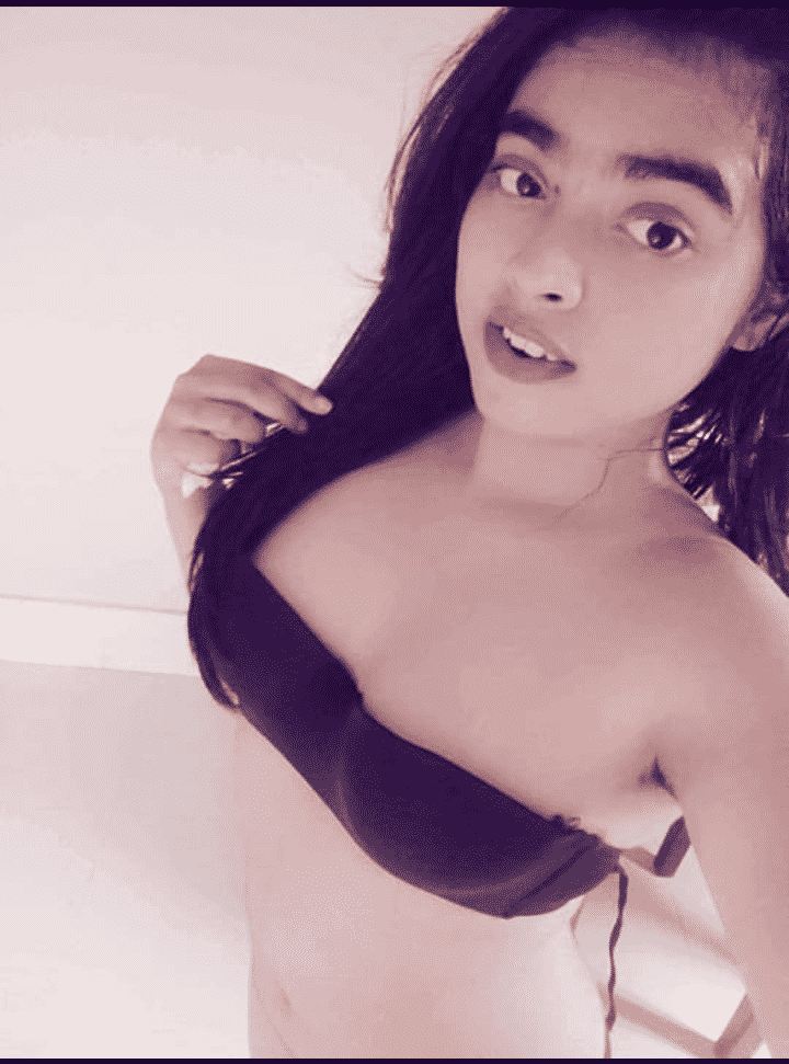 Desi girl nude selfies online 5