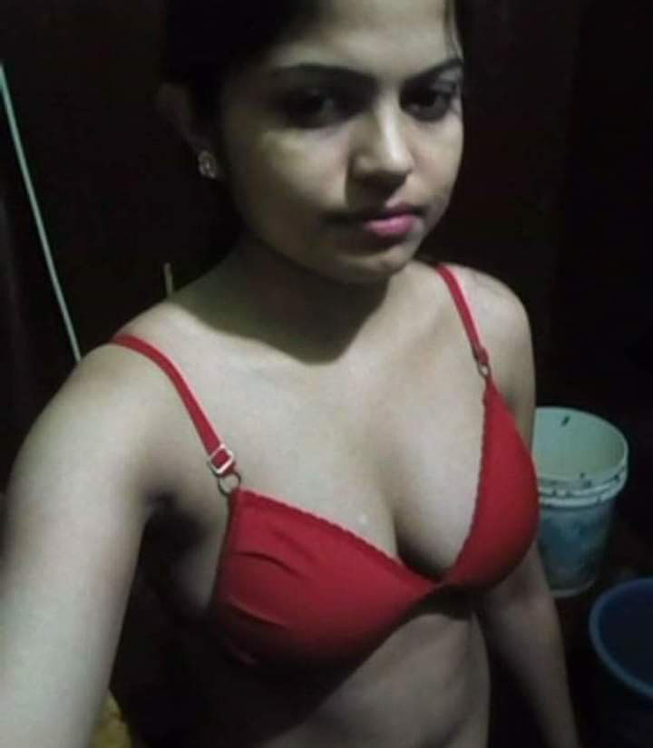 Desi hot girlfriend leaked nudes 3