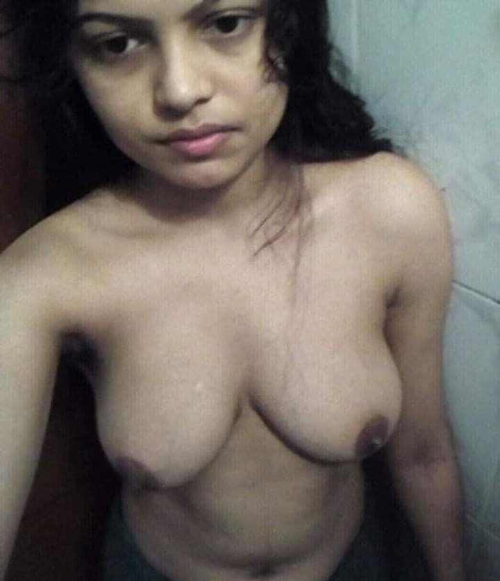 Desi hot girlfriend leaked nudes 6