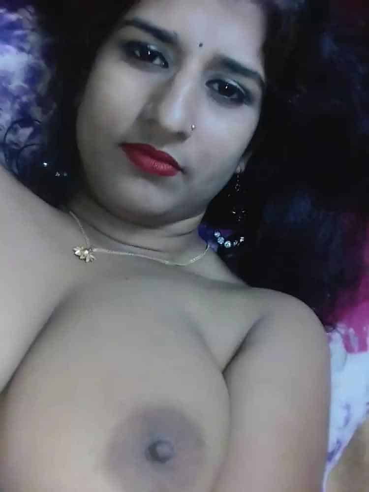 Desi housewife nude photos looks stunning hot 7