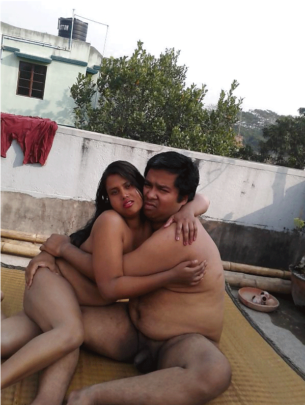 Desi married couple naked outdoor act on cam 3