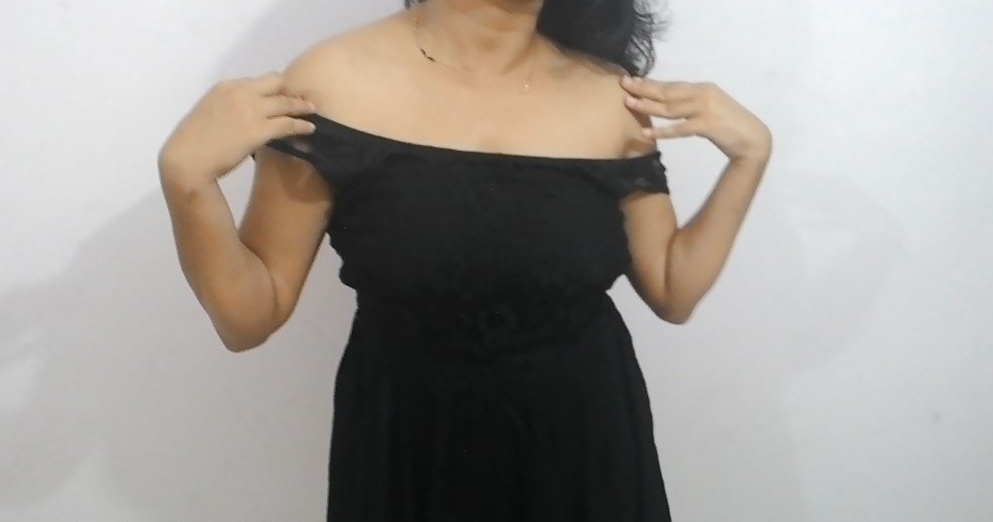 Desi MILF lingerie sex pics teasing her secret hubby 10