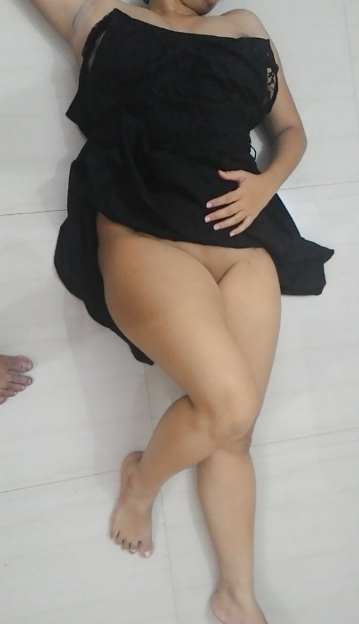 Desi MILF lingerie sex pics teasing her secret hubby 6