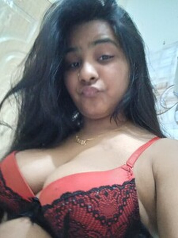 Desi new pics of wet and nude big boobs girlfriend 1