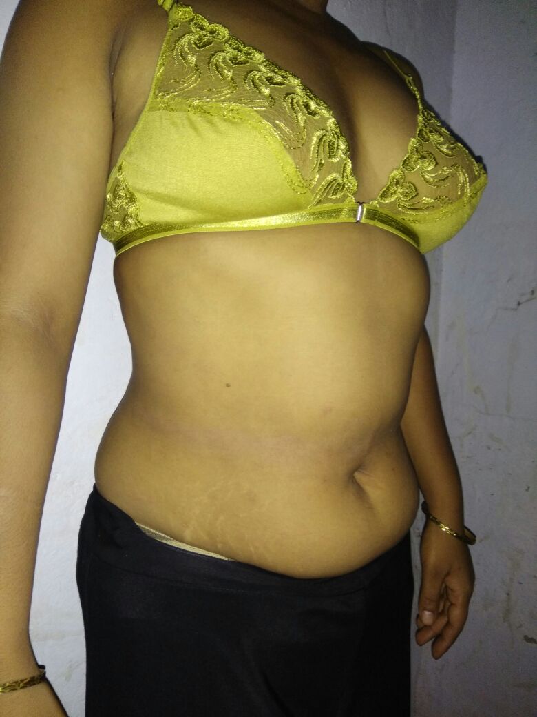Desi nude pics of naughty bhabhis having fun with their husband’s 7