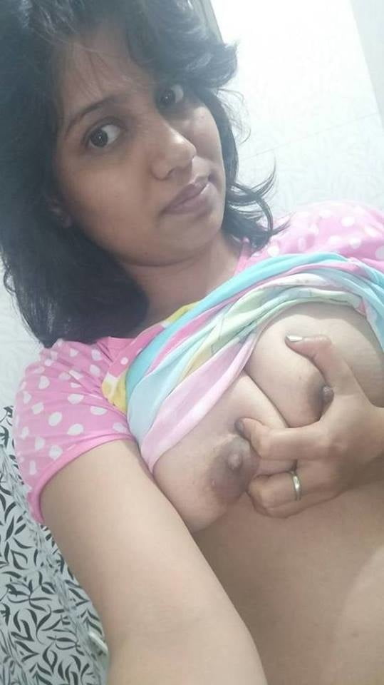 Desi nude tits pics 2