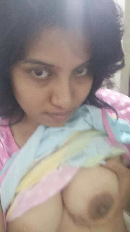 Desi nude tits pics 6