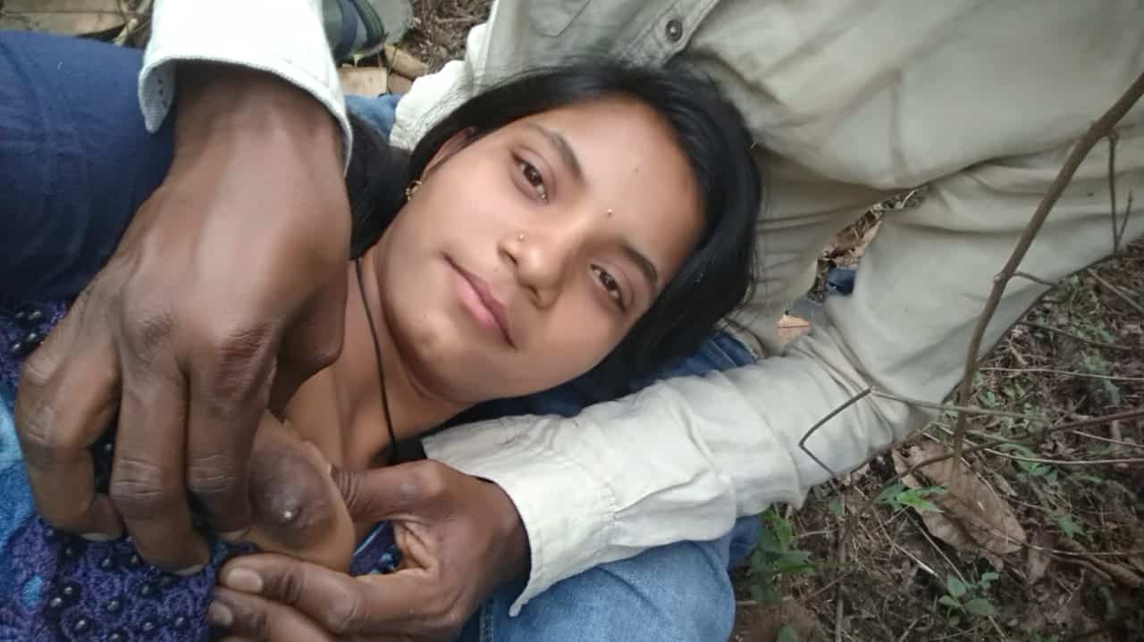 Desi outdoor sex pics leaked online 14