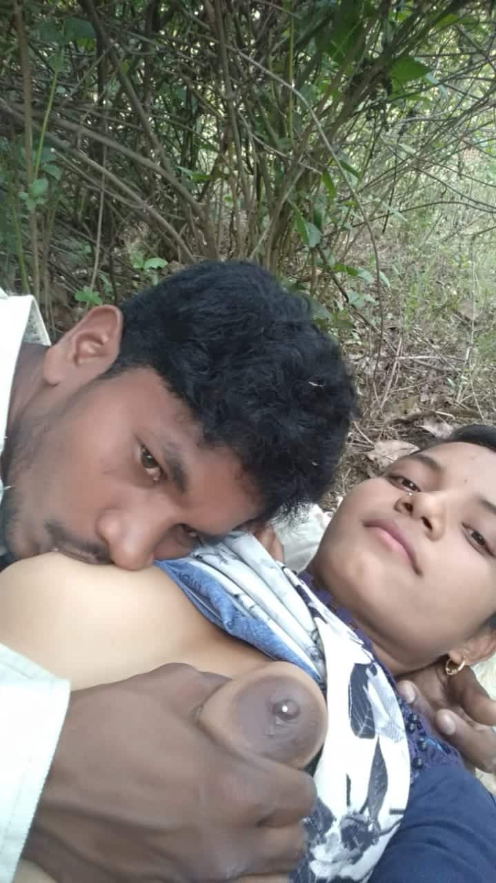 Desi outdoor sex pics leaked online 9