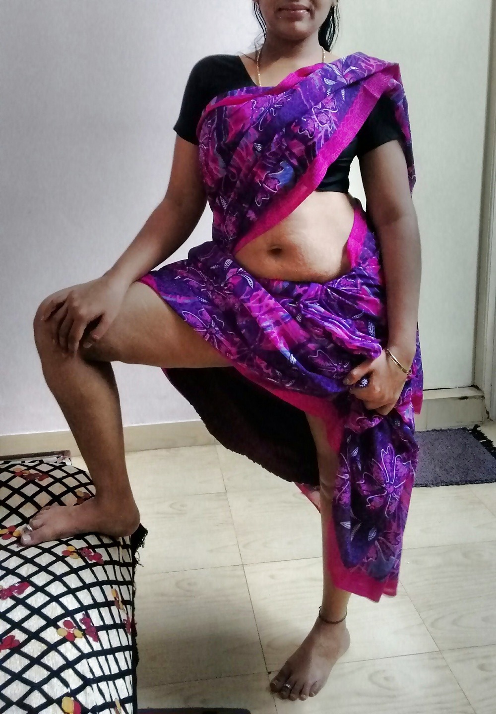 Desi porn pics set of a Tamil wife 6