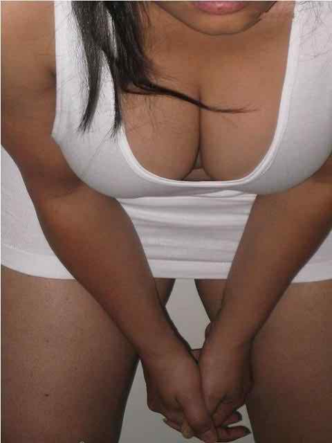 Desi sluts playing with their big boobs and seducing their lover 1