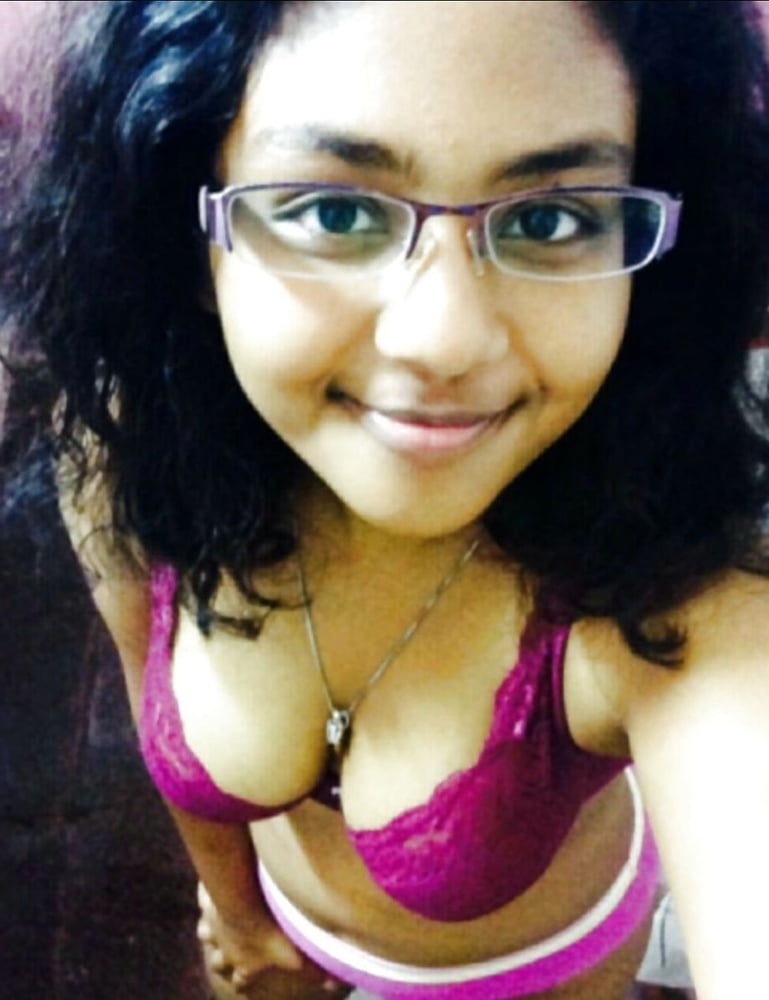 Desi teen nude selfie photos for your sexual arousal 6
