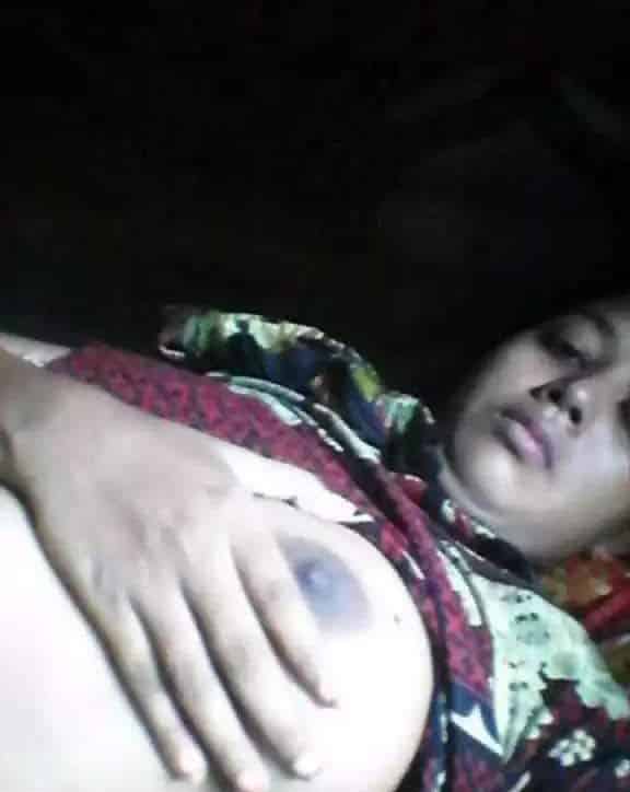 Desi village Bhabhi nude pics collection 5