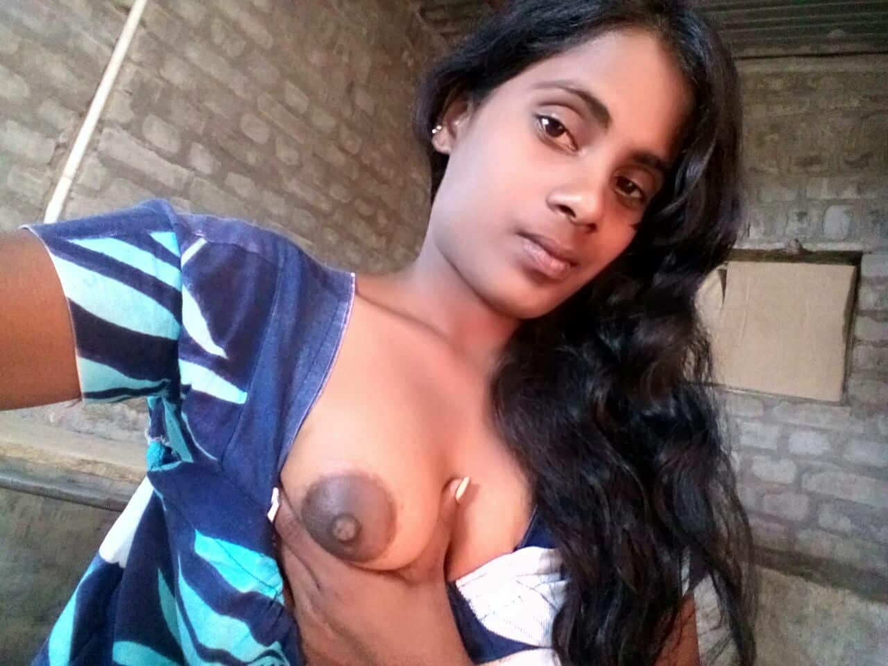 Desi village wife naked boobs photos slideshow 3