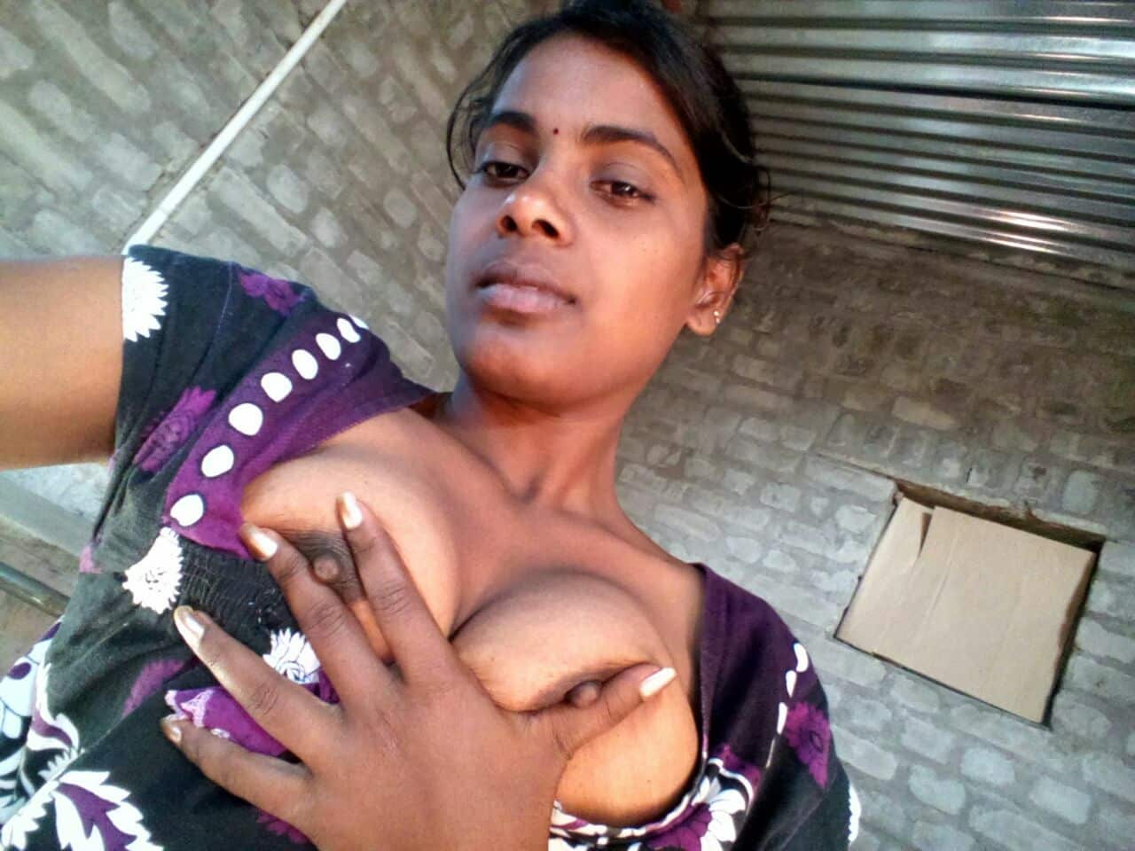 Desi village wife naked boobs photos slideshow 6