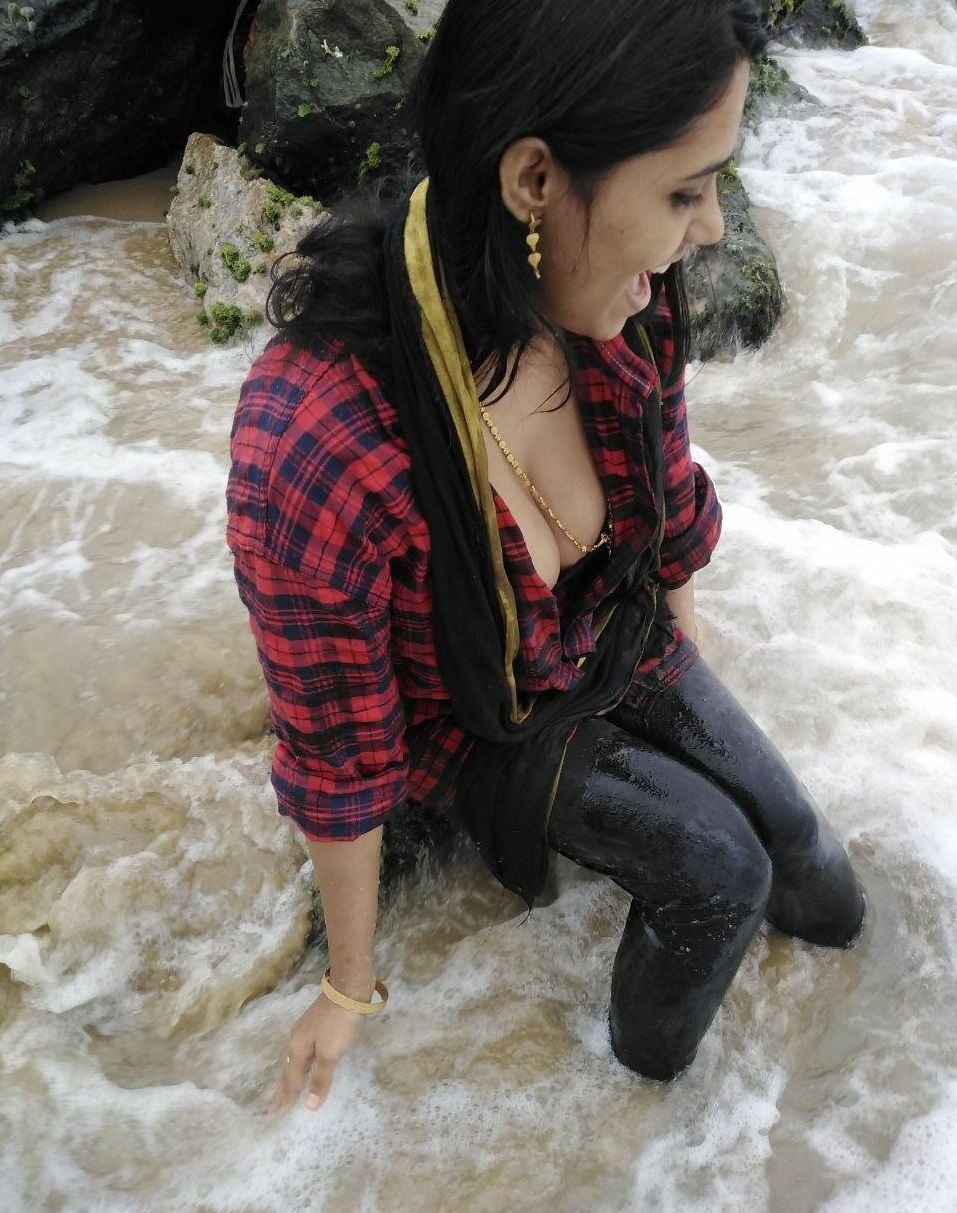 Desi wife nude sex awaiting photos revealed 6
