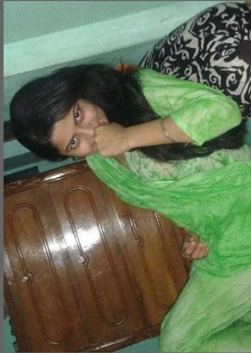 Download for free – sexy Bhabhi nude pics 3