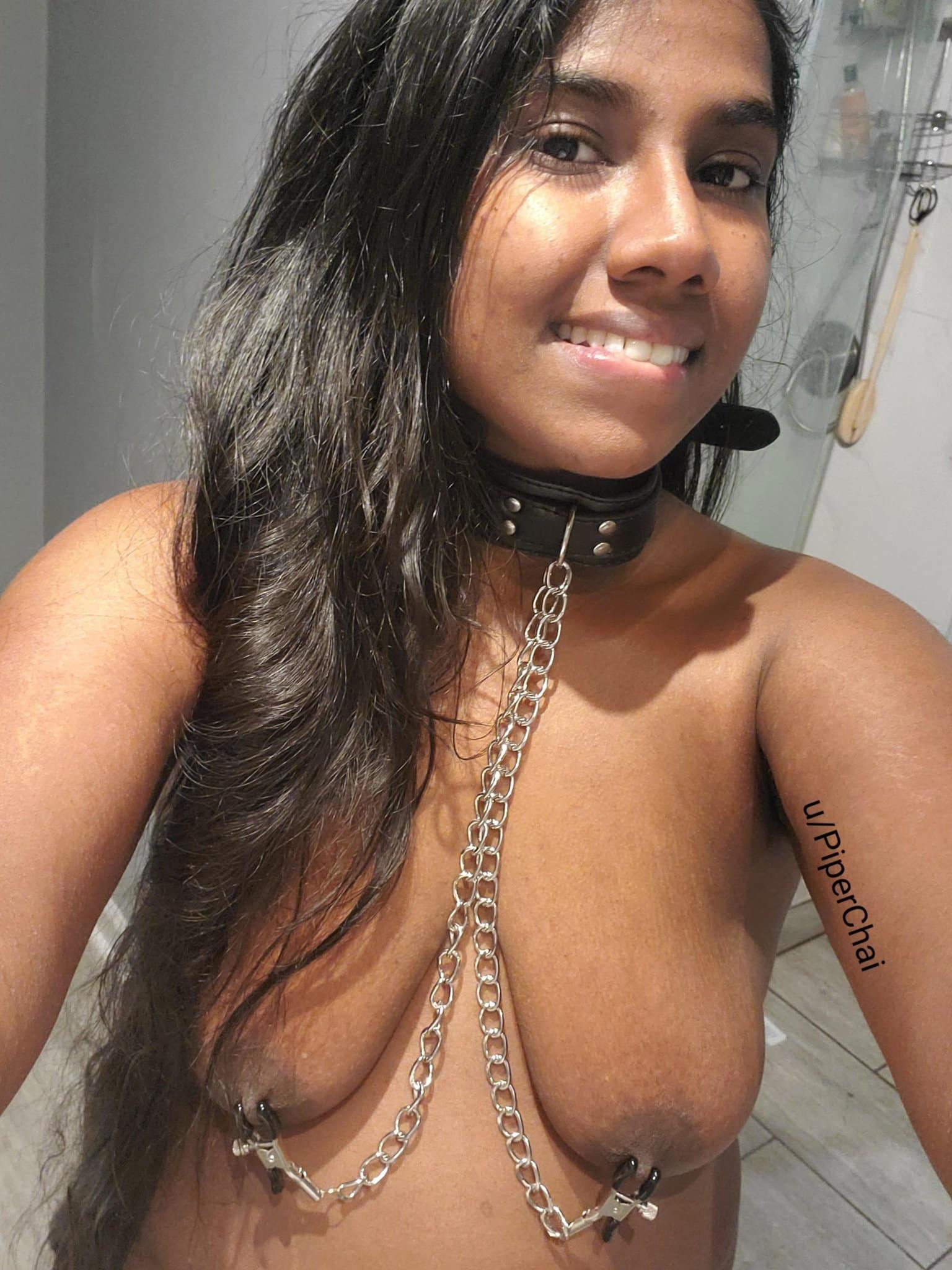 Ebony looking Tamil NRI girl pics 6