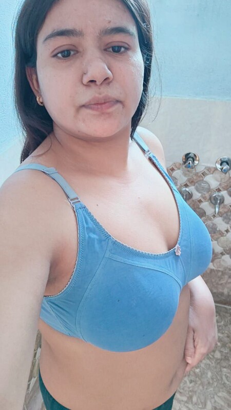 Ex-girlfriend big boobs exposed after marriage 5