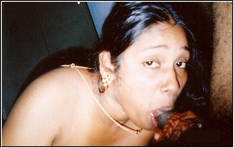 Exclusive gallery of Desi Indian Bhabhi sex photos 2