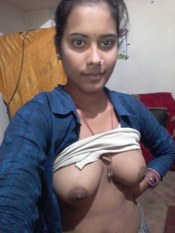 Exposing nude photos of sexy girlfriend 9